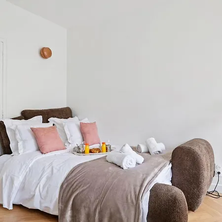 604 Francois Chic With Balcony Apartment *